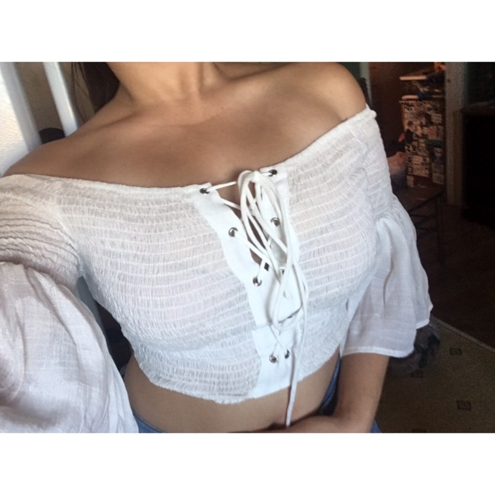 Summer off the shoulder top✨